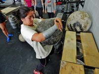 Lucia loading the 77kg stone platform